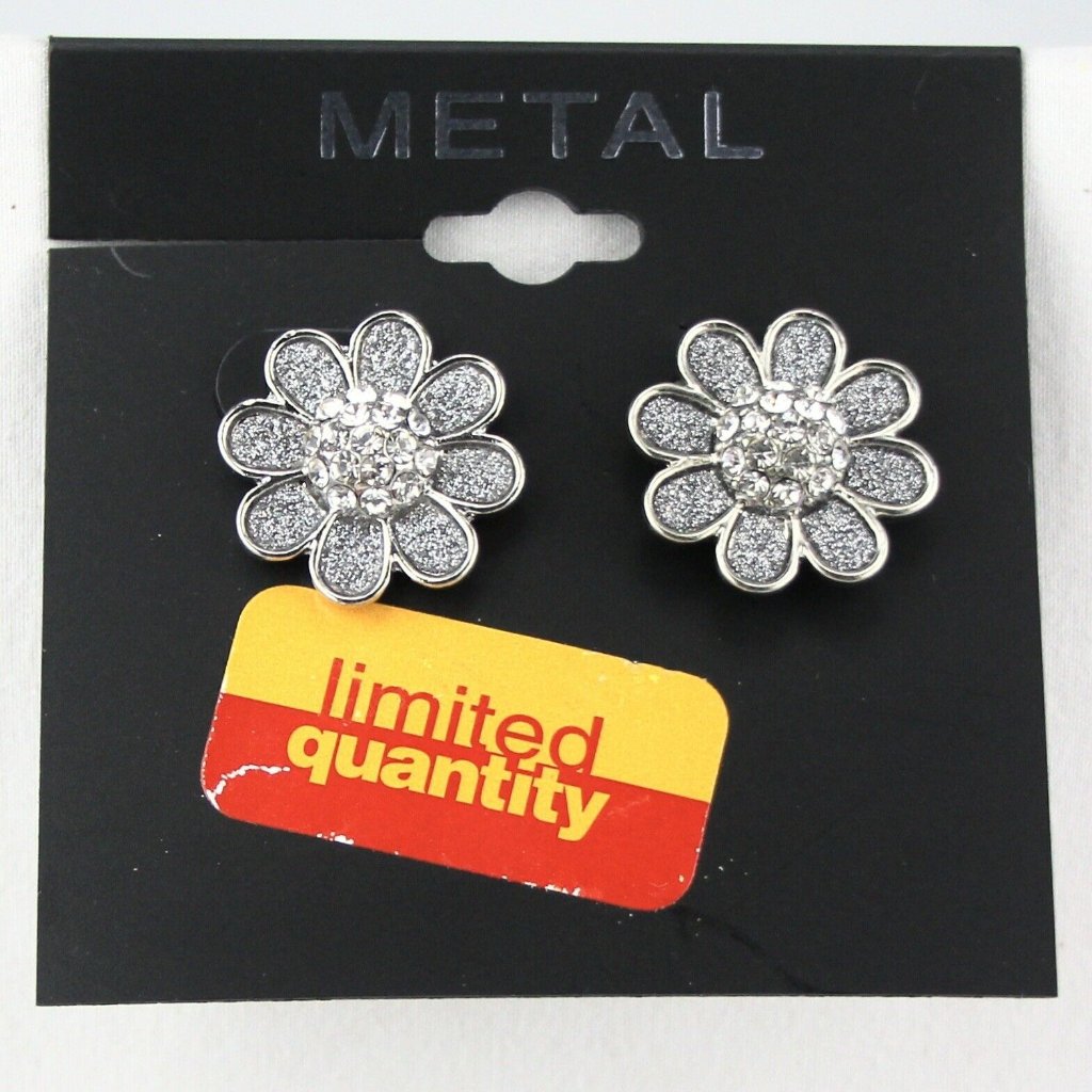 Kohl's Metal Earrings Flowers Silver-Tone Glitter Rhinestone Studs 3/4